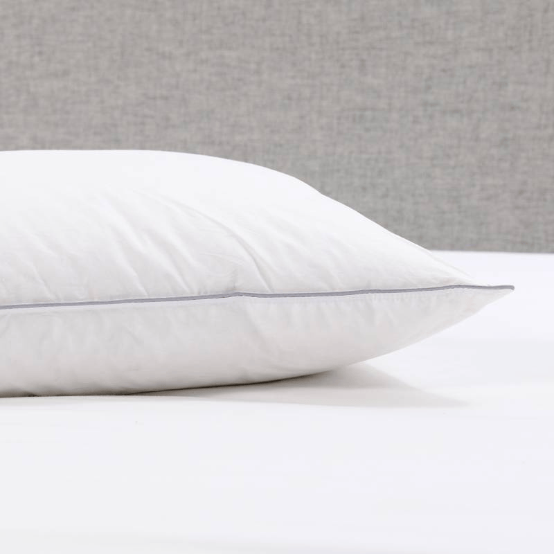 Almohada Pluma Sintetica